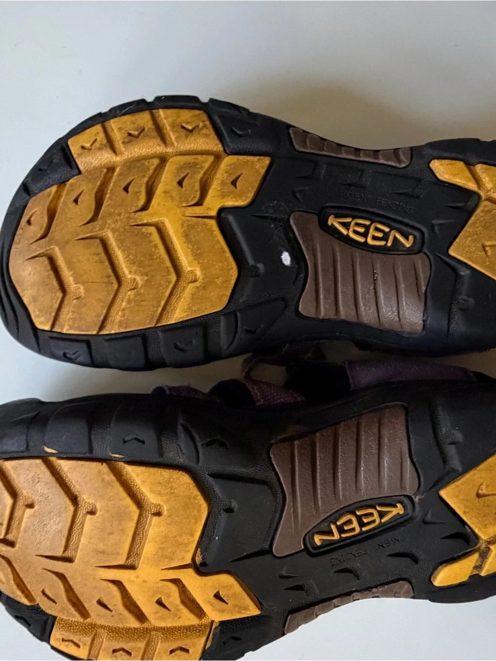KEEN Newport H2 Big Kids Purple Trail Water Sport Sandals Shoes Size 5